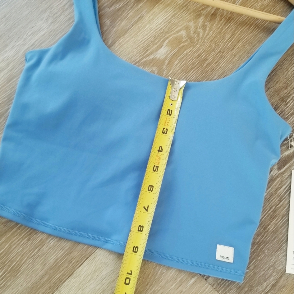 Vuori Daily Crop Tank Top Baltic Blue NWT Athletic Yoga Tennis Price Is Firm - Picture 7 of 12